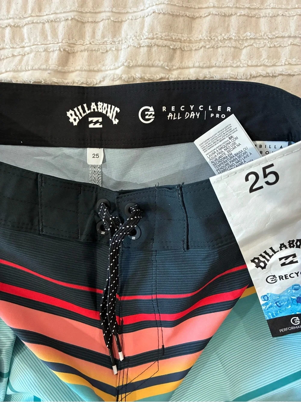 NWT Billabong Men’s Teal Black Multicolor Stripe Boardshorts